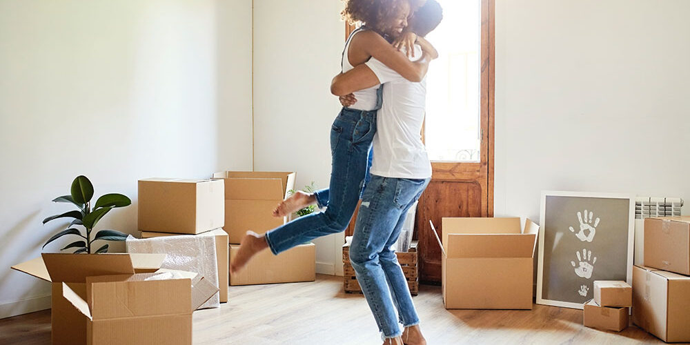 credit score moneyplus happy couple credit score