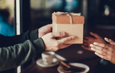 How To Manage Gift-Giving Expectations While in Debt