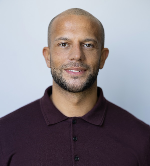 Jonathan Mills