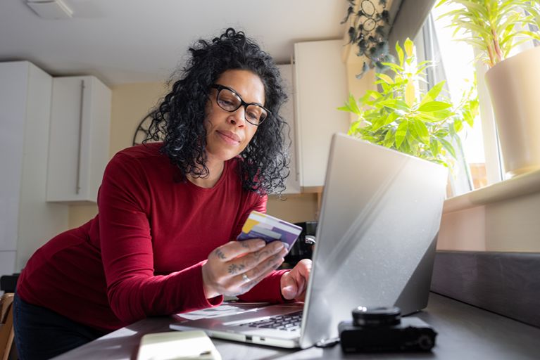 UK household debt levels hit £67,350 in 2026